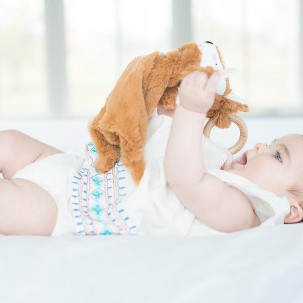 BELLA TUNNO DAPHNE THE DOE SIDEKICK PLUSH TEETHER